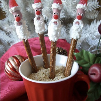 Santa Pretzel Rods